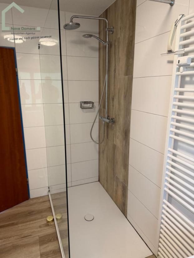 XXL-Dusche