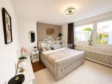 Schlafzimmer Bild 1