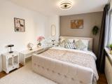 Schlafzimmer Bild 2
