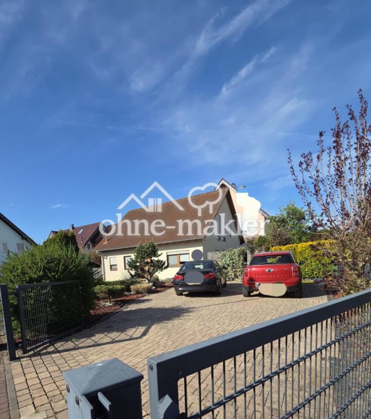 Parkplätze im Grundstück