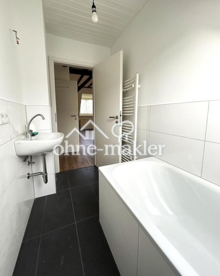 Badezimmer 2 Wanne