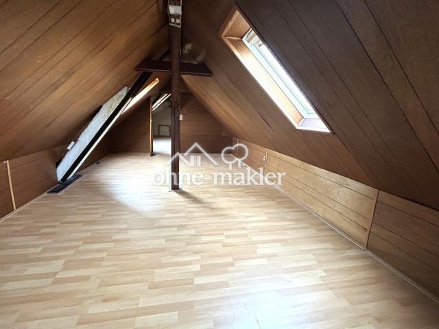 60m² Spitzboden