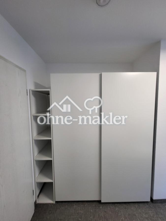 Kleiderschrank
