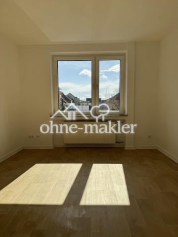 Wohn- und Schlafzimmer