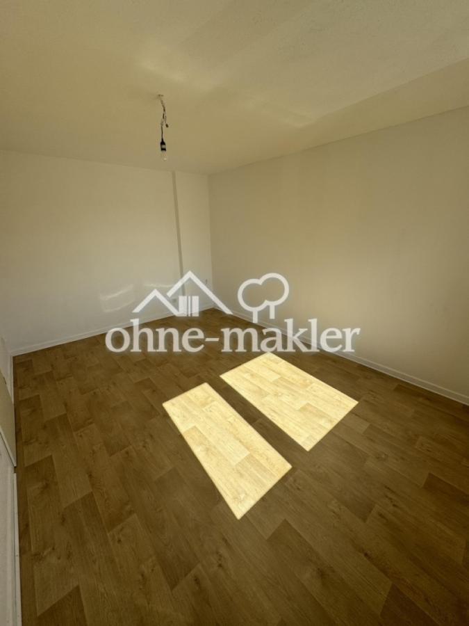 Wohn- und Schlafzimmer