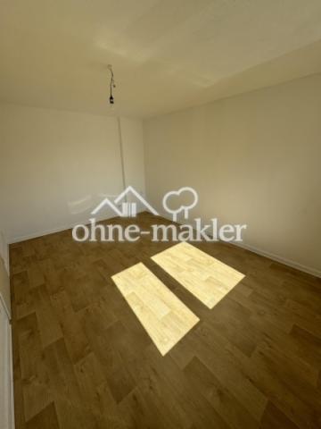 Wohn- und Schlafzimmer