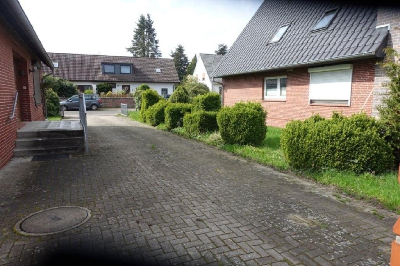 Blick zur Straße