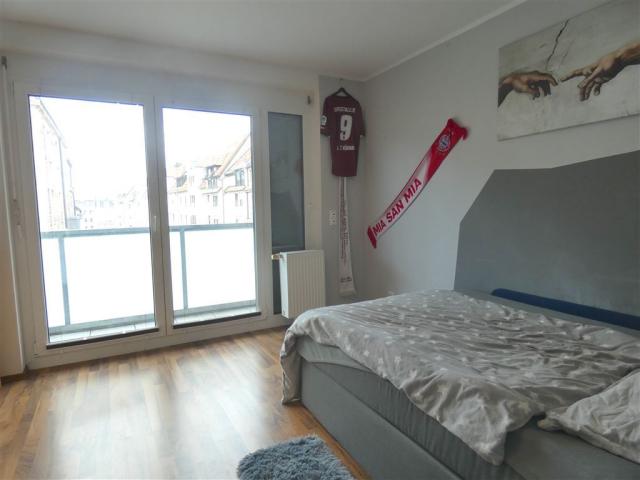 Kinderzimmer 1 mit kleinem Balkon