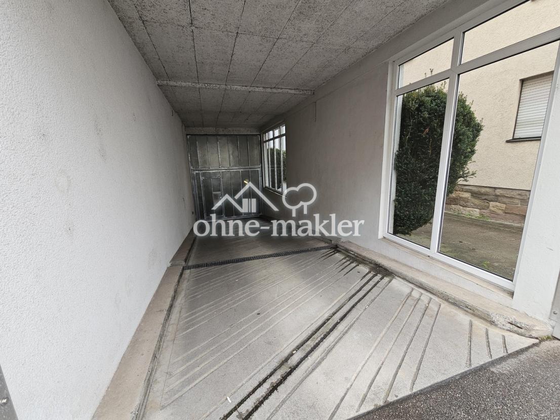 Tiefgarageneinfahrt 