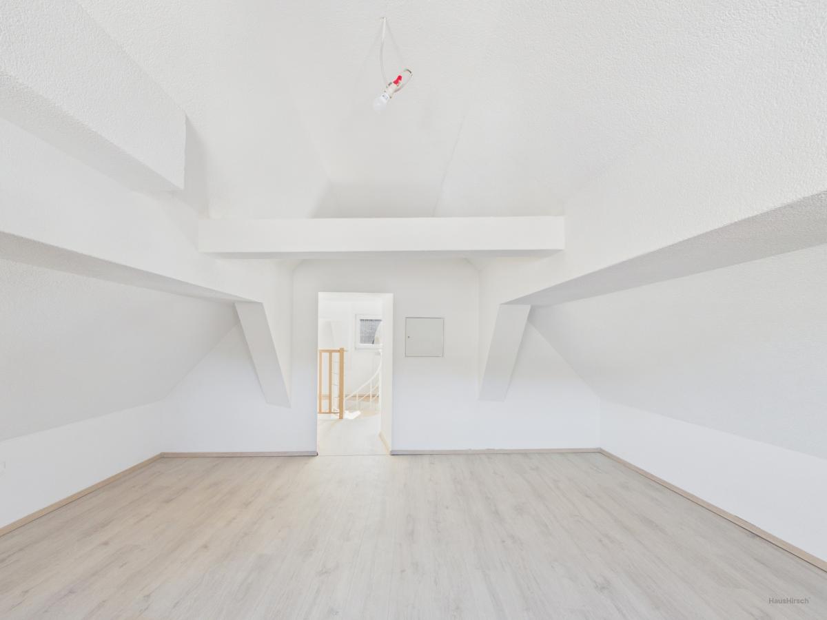Schlafzimmer (2)