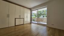 Schlafzimmer mit Einbauschrank