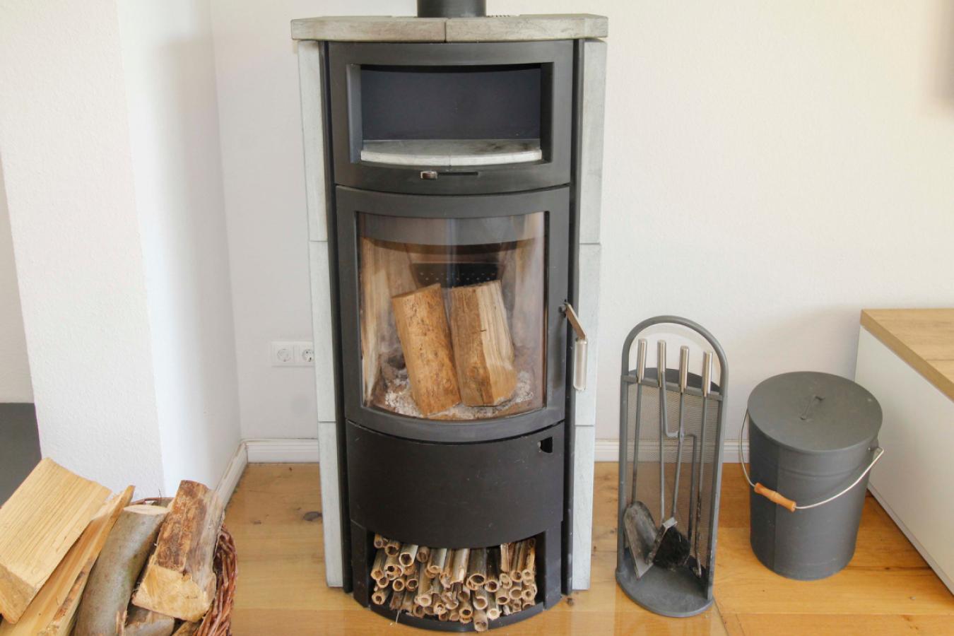 Kaminofen im Wohnzimmer