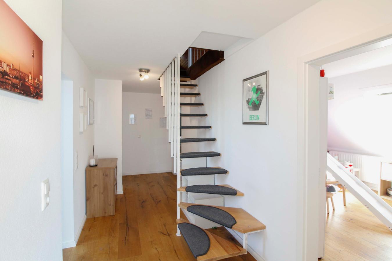 Treppe zum Spitzboden