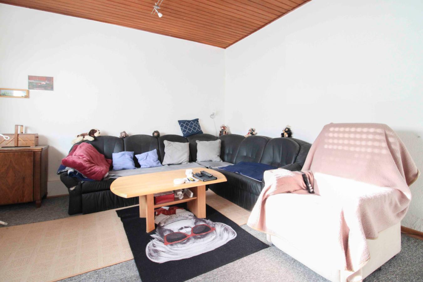 04 Wohnzimmer