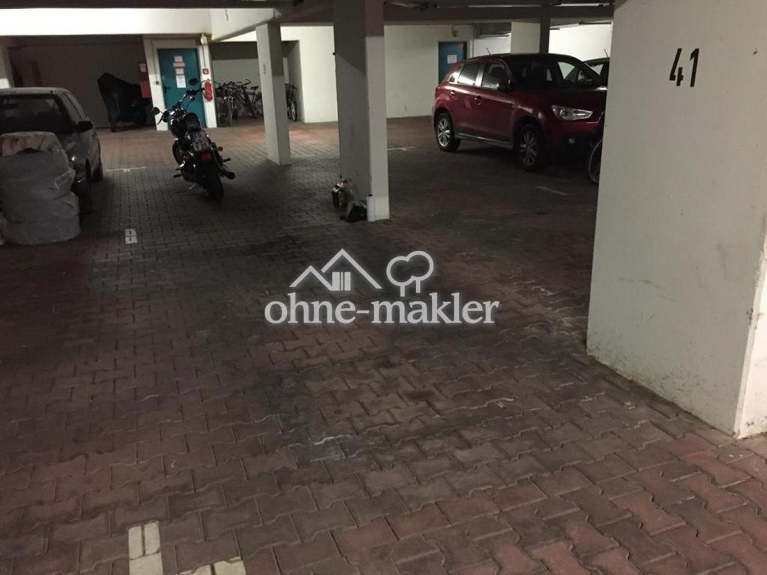 Tiefgaragenstellplatz