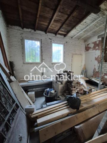 Zimmer im Rohbau