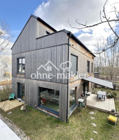 Neue Terrasse und Markise