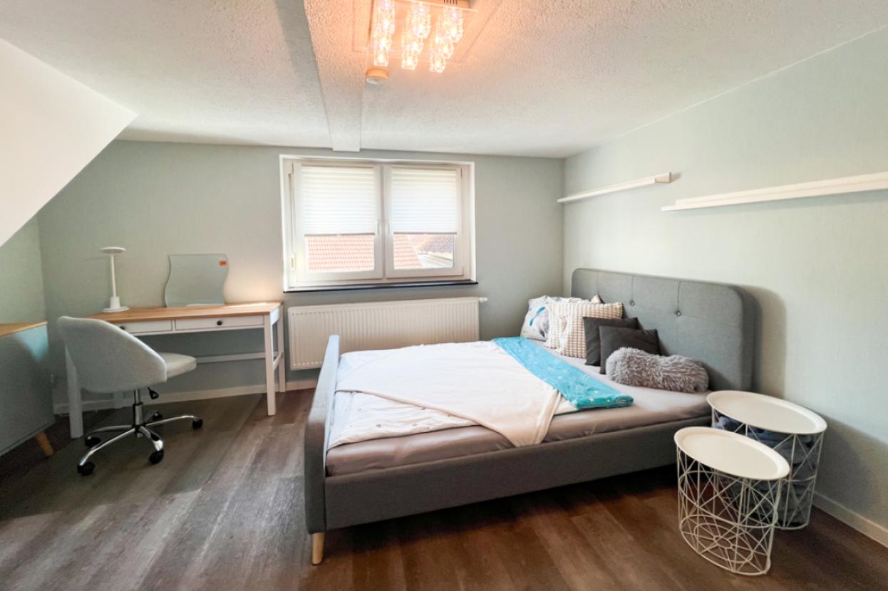 2. Schlafzimmer