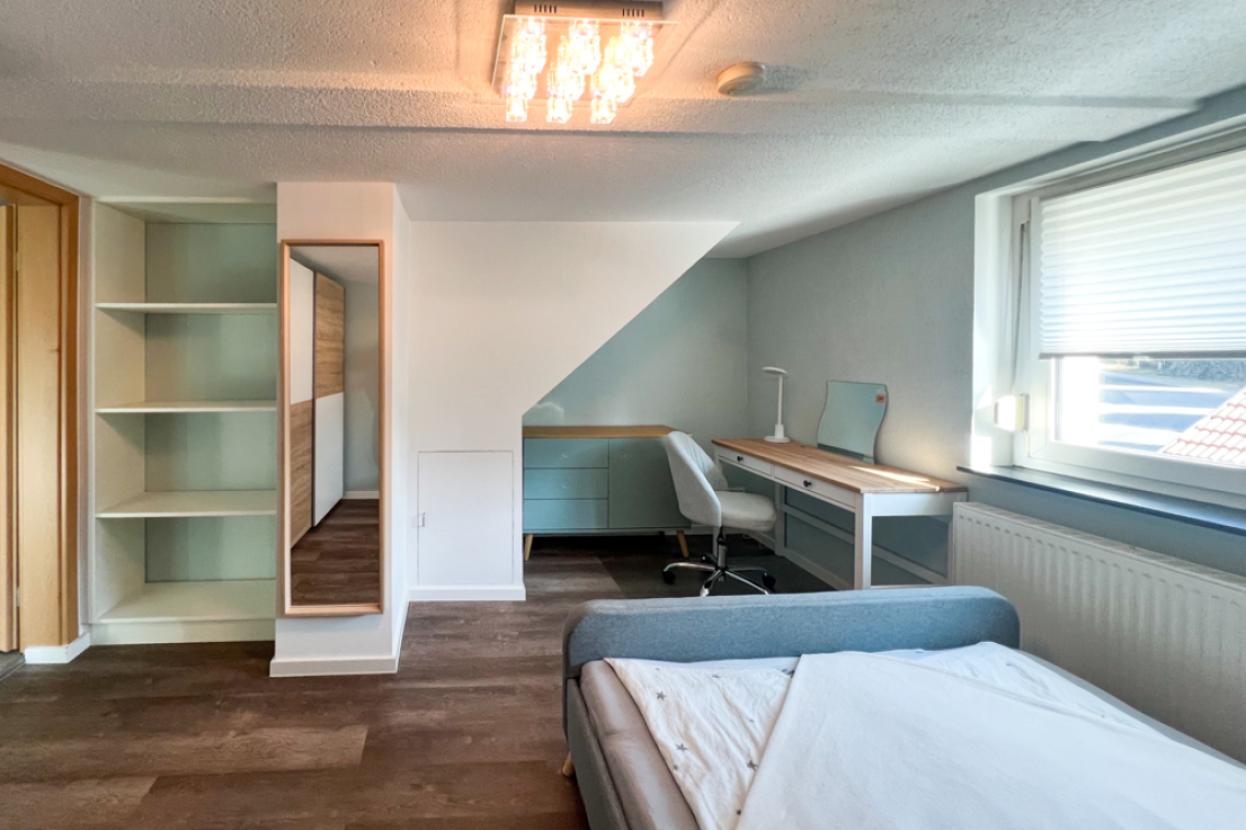 Schlafzimmer mit Nische