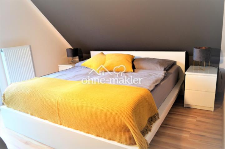 Schlafzimmer rechts
