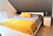 Schlafzimmer rechts