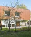 Hausansicht und Garten 