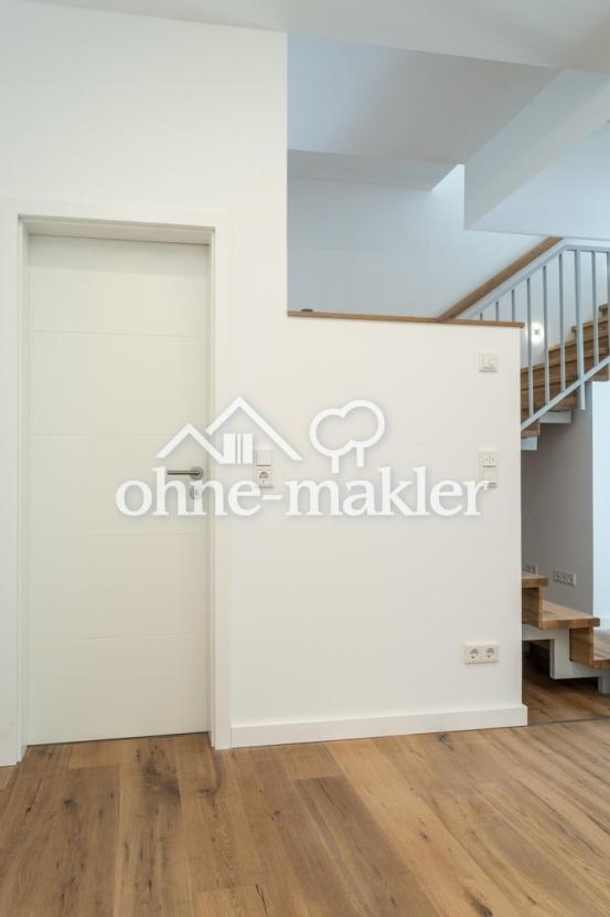 Hauswirtschftsraum und Treppe