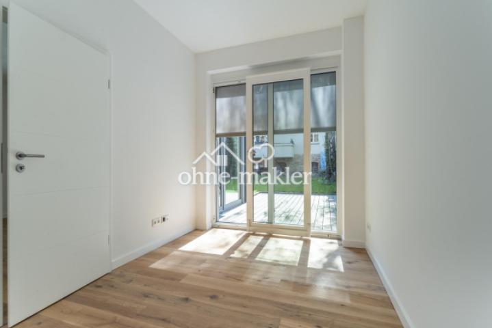 Schlafzimmer Gartengeschoss