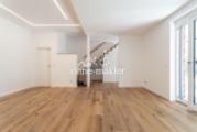 Wohnbereich und Treppe