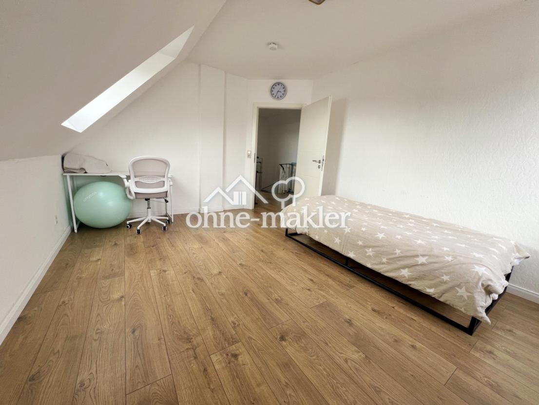 Zimmer rechts im DG