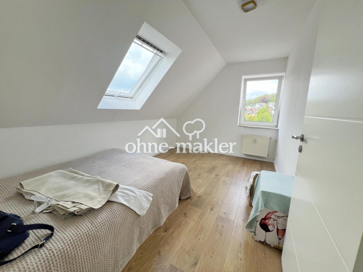Zimmer links im DG