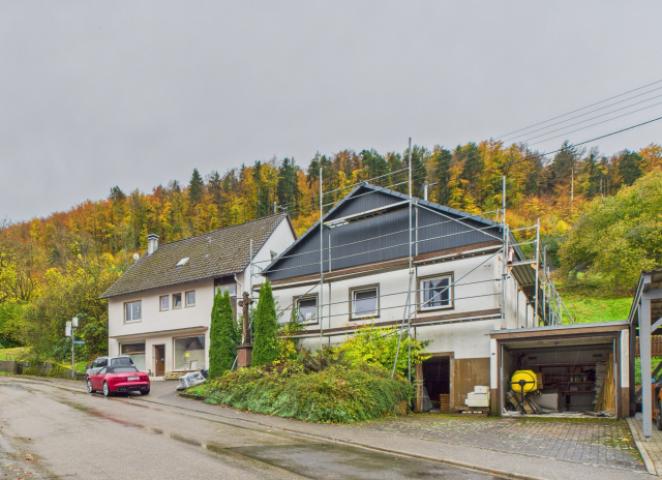 Gebäudeansicht Straße