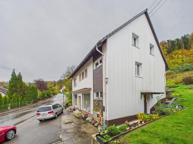 CAM03694G0-PR0041-STILL036