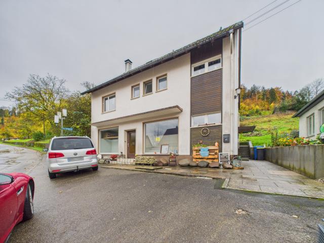 CAM03694G0-PR0041-STILL039