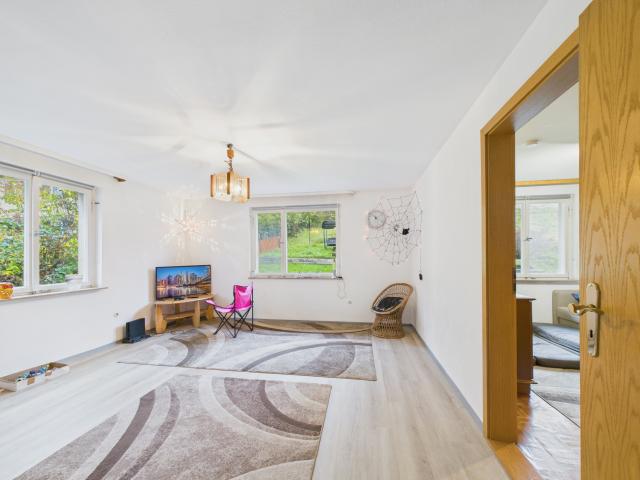 CAM03694G0-PR0041-STILL027