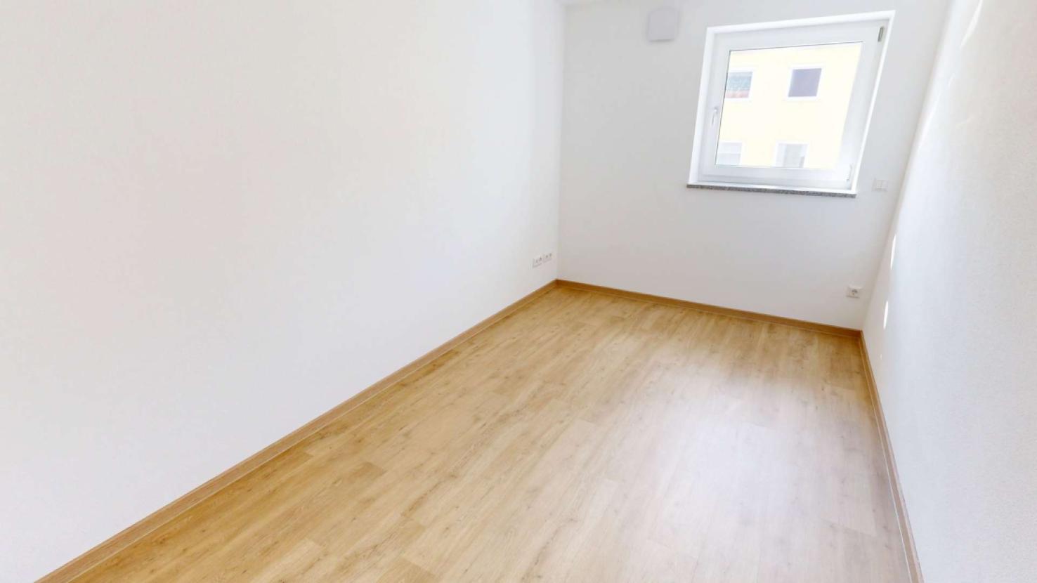 Kind 4 Zimmer Wohnung