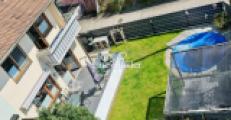 Garten mit Pool