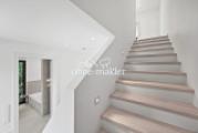 Treppen mit Stufen-Beleuchtung