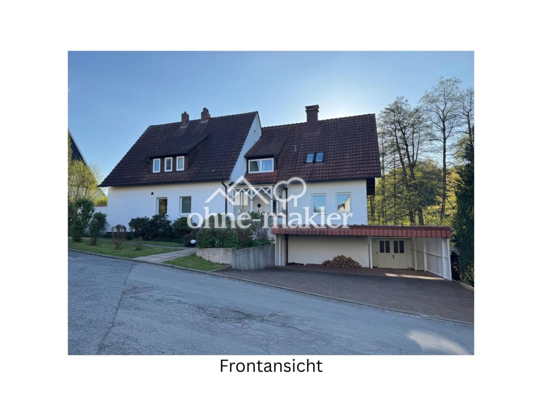 Hausansicht von der Straße aus