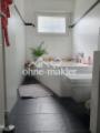 WC mit Badewanne im EG