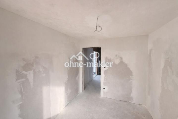 Büro EG