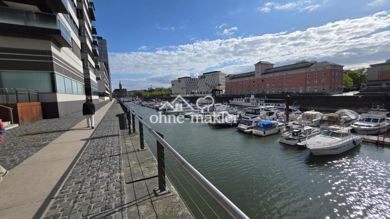 Rückseite der Rheinhafen