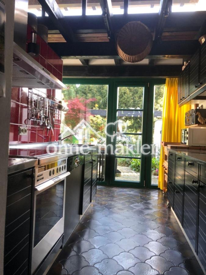 Küche mit Blick in den Patio
