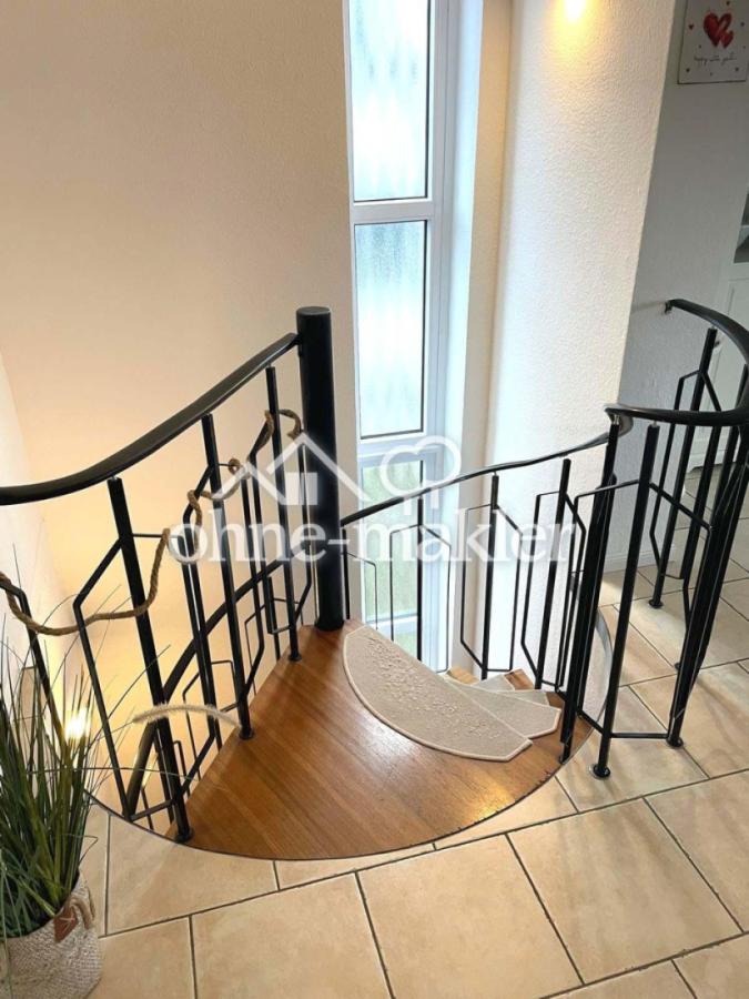 EG Treppe zu Gartenebene