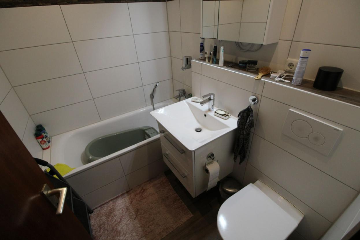 Badezimmer 1