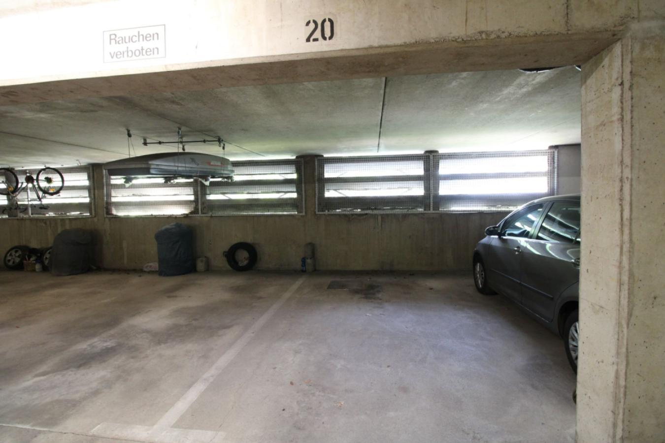 Tiefgaragenstellplatz