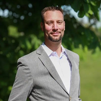 Bernd Gassner, Immobilienmakler IHK