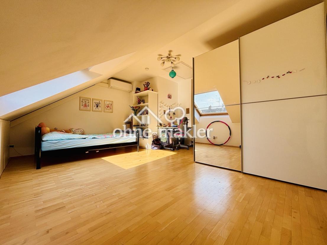 Zimmer (DG) mit Klimaanlage