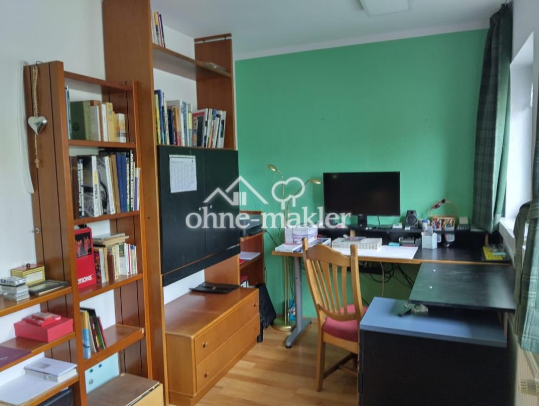 Büro EG