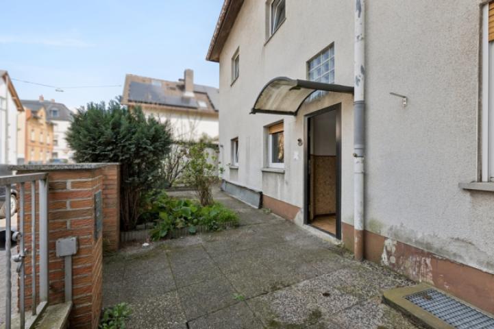 Haupthaus - Hauseingang & Vorbereich